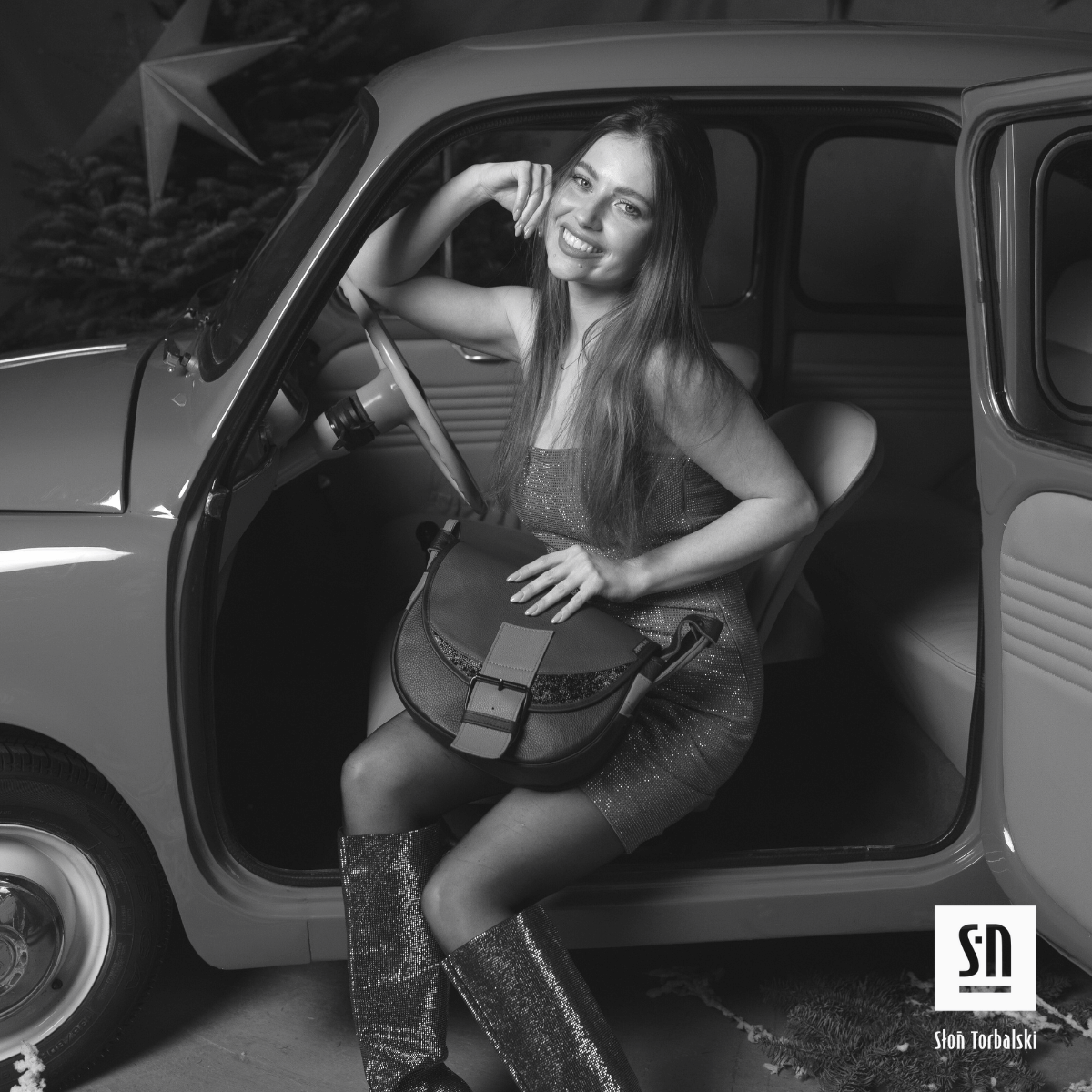 beżowo żółta damska torebka listonoszka skórzana na ramię Freshman Mini