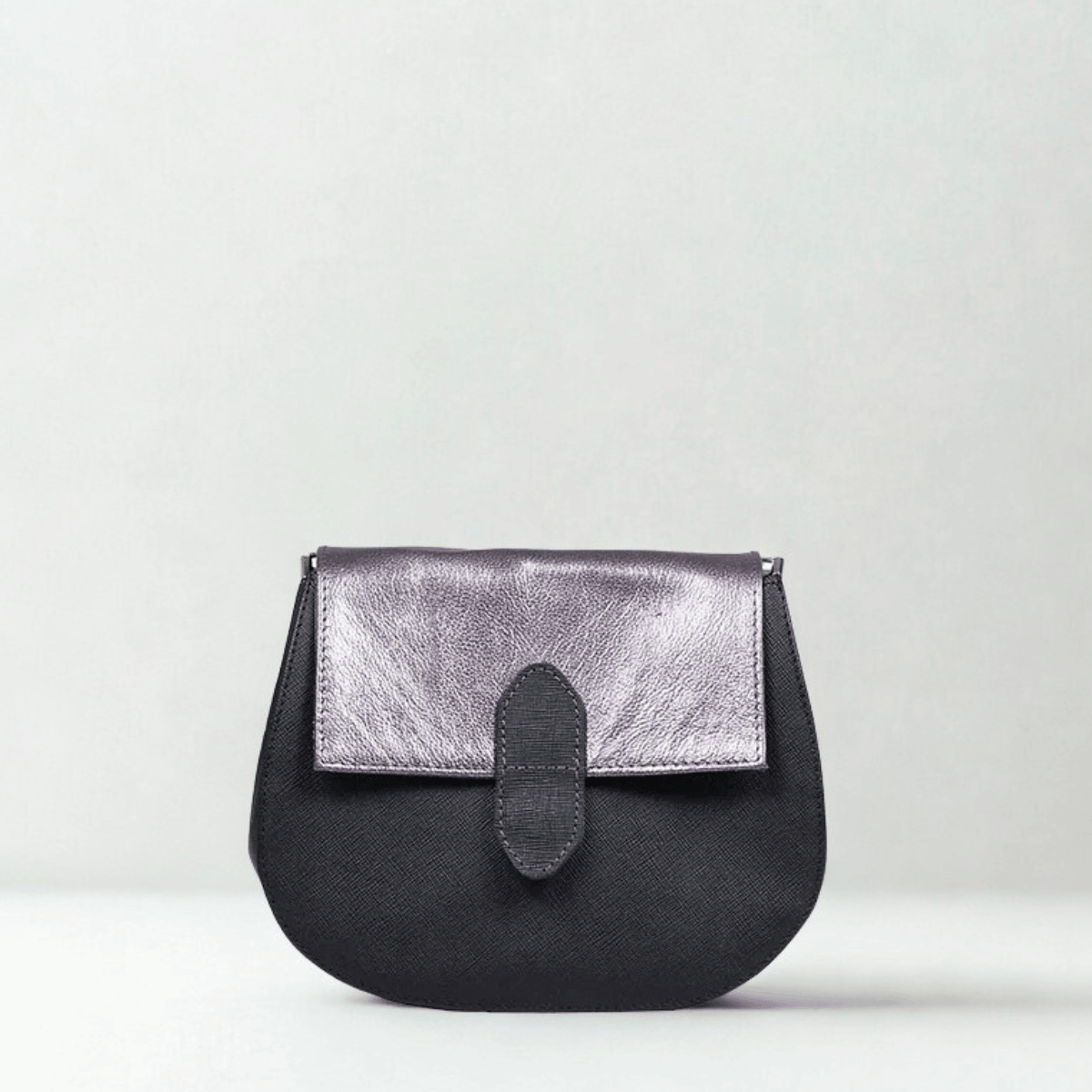 torebka skórzana mini 00-240-0110-E10-14113 (1).jpg