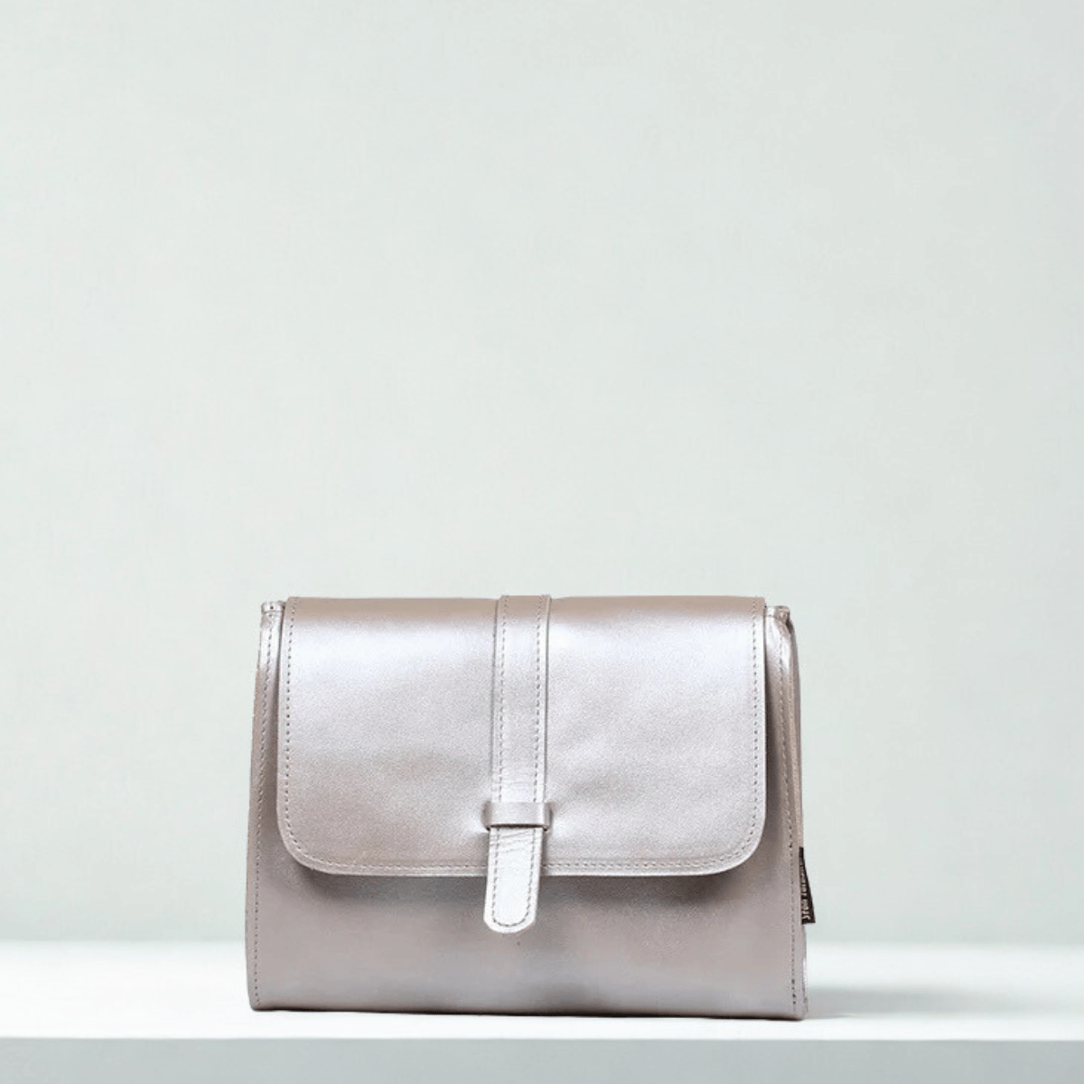 torebka skórzana mini 00-242-1515-E20-11129 (1) (1).jpg