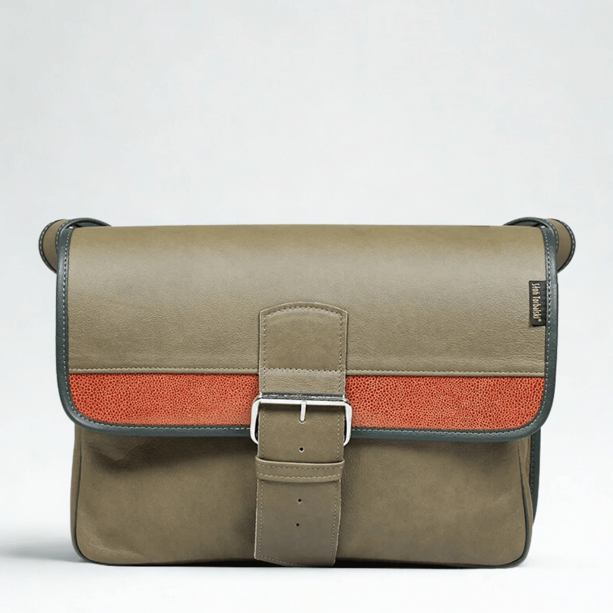 listonoszka skórzana 00-321-0712-E15-491210 (1).jpg