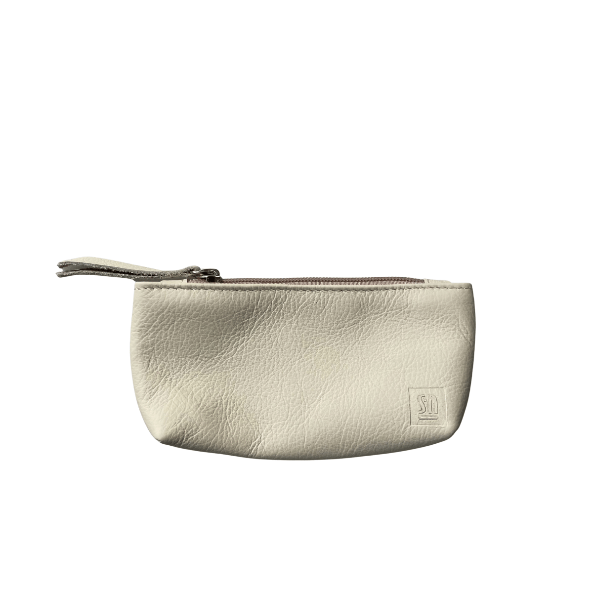 białe etui skórzane na klucze