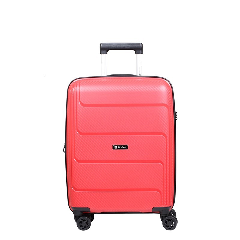 Czerwona walizka kabinowa...