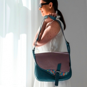 Szukasz torebki na wiosenne, słoneczne dni? 🌸 
W SŁONIU TORBALSKIM mamy coś, co doskonale pasuje do każdej wiosennej stylizacji! ✨
Sprawdź sama!

#WiosnaZSłonem #StylowaTorebka #SłonTorbalski #WiosenneChwile #ModnaWiosna