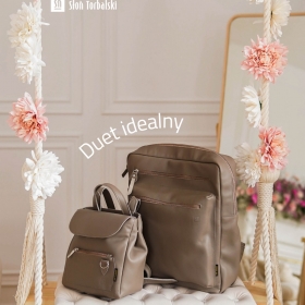 Plecaki Zoya i Wisława Słonia Torbalskiego to DUET IDEALNY na wiosnę! 🌿✨

Lekkość, kolor i wygoda w jednym - Zoya dodaje energii każdej stylizacji, a Wisława łączy klasykę z nutą świeżości. Razem tworzą zestaw, który sprawdzi się zarówno na miejskie spacery, jak i weekendowe wyjazdy.

Wiosna należy do nich 💛🌸
#SłońTorbalski 

#Zoya #Wisława #WiosenneStylizacje #PlecakNaWiosnę