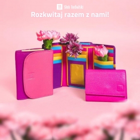 Rozkwitaj razem z nami 🌸🐘

Nowy sezon to świeża energia, nowe plany i małe detale, które robią wielką różnicę ✨

Nasze portfele to nie tylko praktyczny dodatek - to codzienny towarzysz Twoich marzeń, celów i spontanicznych decyzji 🥰🐘

Niech tej wiosny rozkwita w Tobie odwaga, lekkość i radość z małych rzeczy ✨
A my zadbamy o to, by to, co najważniejsze, miało swoje piękne i bezpieczne miejsce.

#RozkwitajRazemZNami #SłońTorbalski #DodatkiKtóreCieszą #GalanteriaSkórzana #Kolorowo