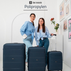 Dlaczego walizki z polipropylenu to hit wśród podróżników? ✈️🧳
.
Polipropylen to jeden z najtrwalszych materiałów używanych do produkcji walizek.
Jest lekki, a jednocześnie niezwykle elastyczny - zamiast pękać pod naciskiem, potrafi się ugiąć i wrócić do swojego kształtu 💪
.
Dzięki temu walizki z polipropylenu:
✅ są odporne na uderzenia i uszkodzenia
✅ świetnie znoszą transport lotniczy
✅ nie boją się wilgoci ani zmiennych temperatur
✅ idealnie sprawdzają się w intensywnych podróżach
.
To materiał stworzony z myślą o tych, którzy podróżują często, daleko i bez stresu 🌍
.
Sprawdź nasze walizki z polipropylenu w Słoniu Torbalskim! 🐘✨
#SłońTorbalski 
.
#walizka #polipropylen #trwałość #podróże